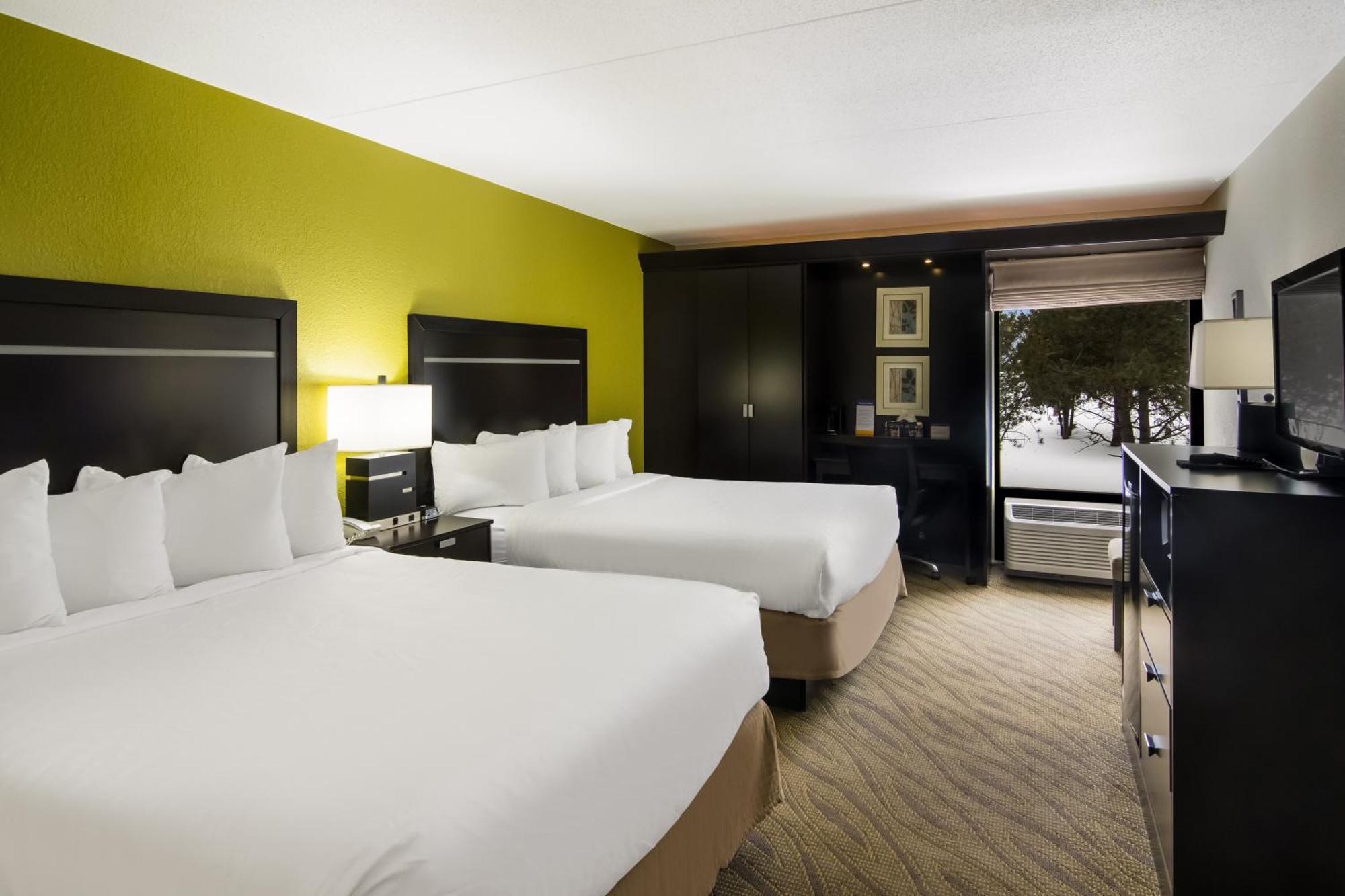 Comfort Inn Кадиллак Экстерьер фото