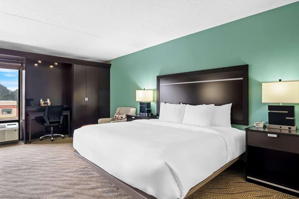 Comfort Inn Кадиллак Номер фото