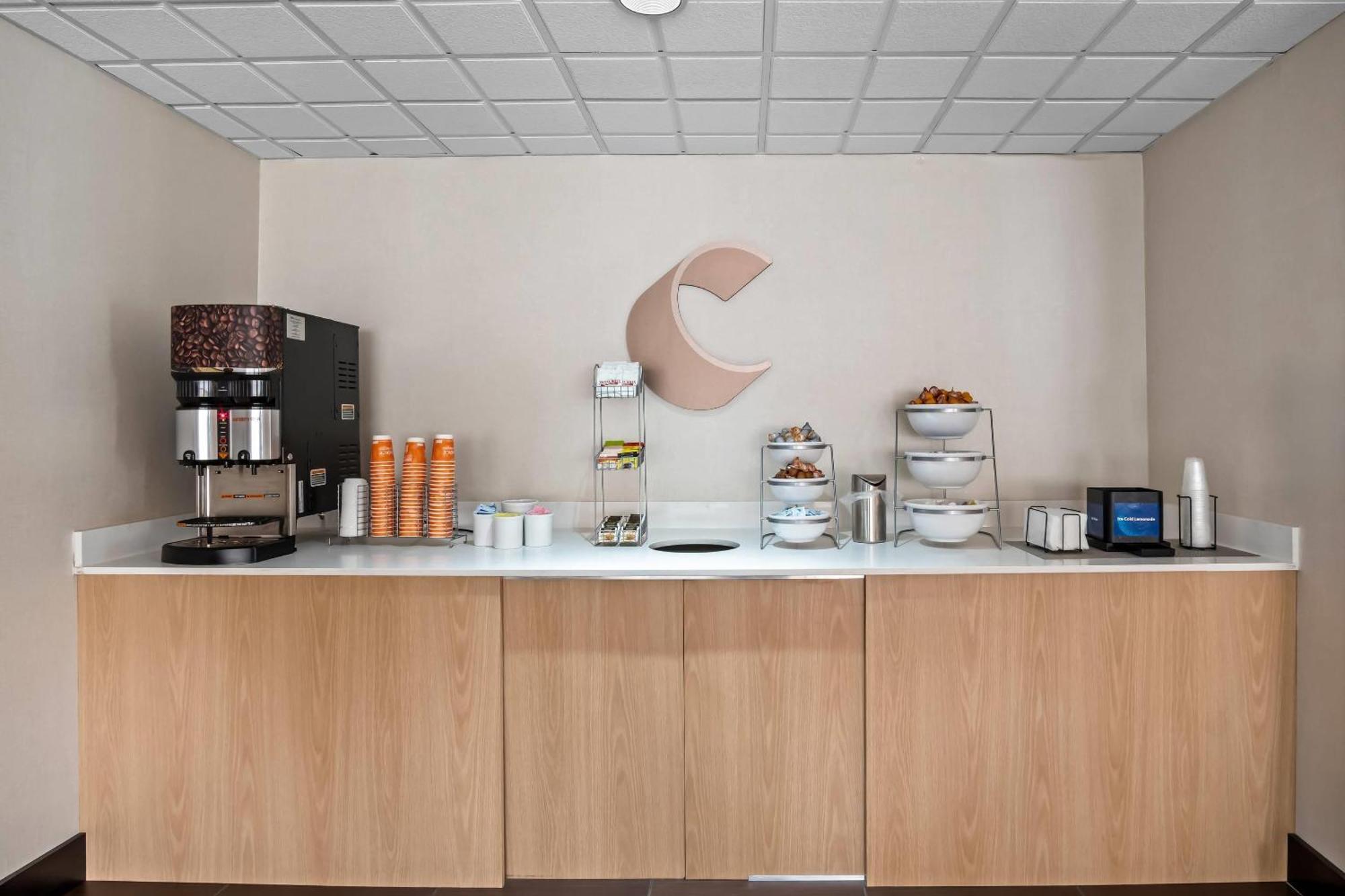 Comfort Inn Кадиллак Экстерьер фото