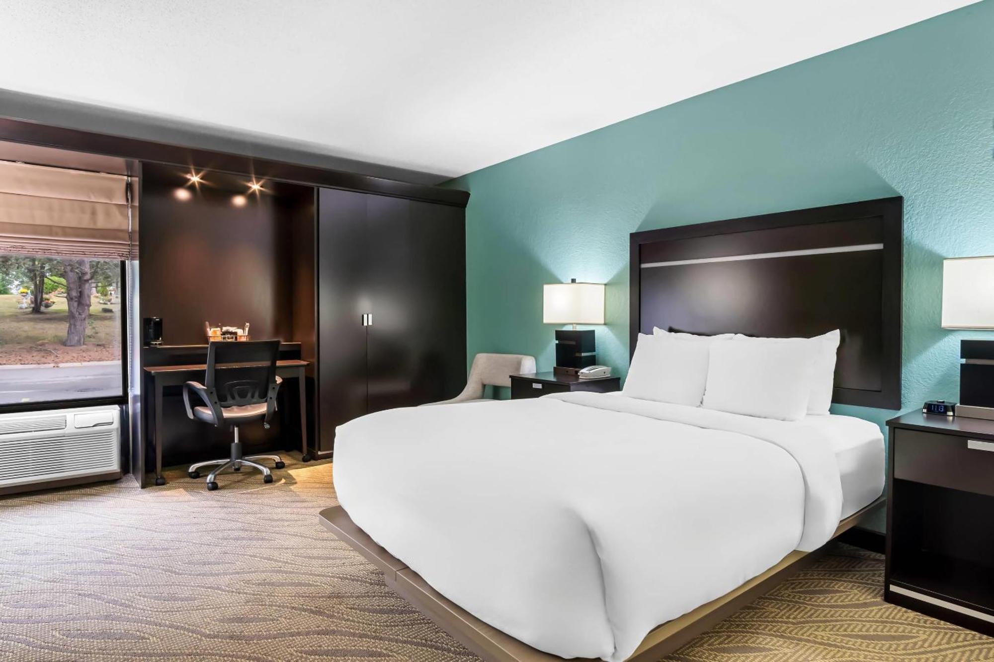 Comfort Inn Кадиллак Экстерьер фото